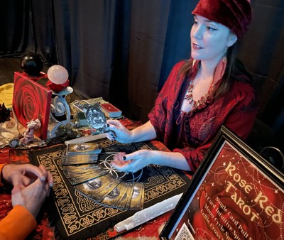 Rose Red Oracle portrait